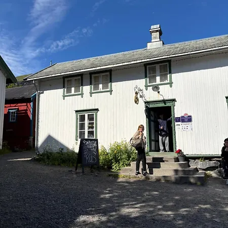 Lofoten Arctic * Sørvågen